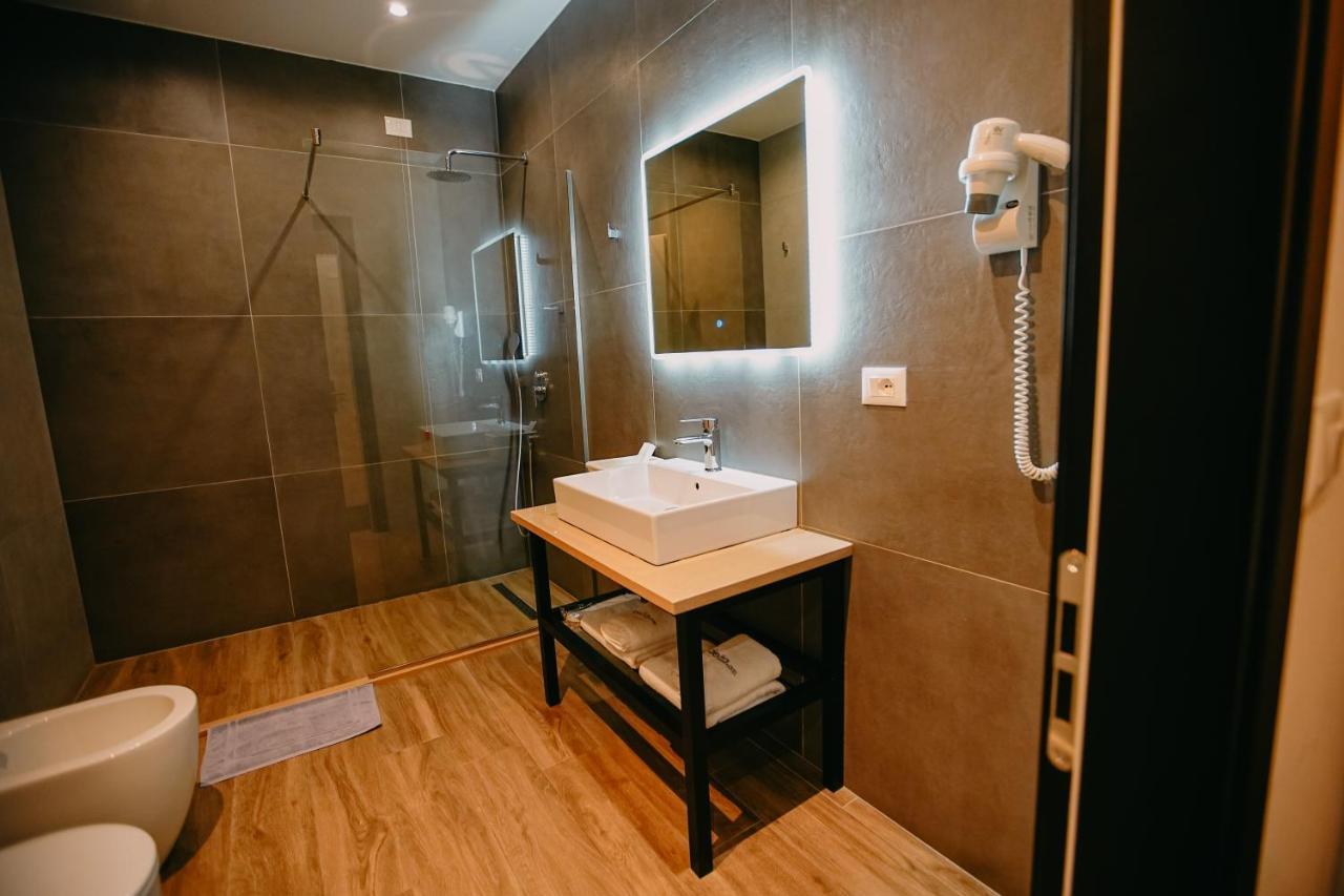 Hotel Delta Premium Durres Exterior photo