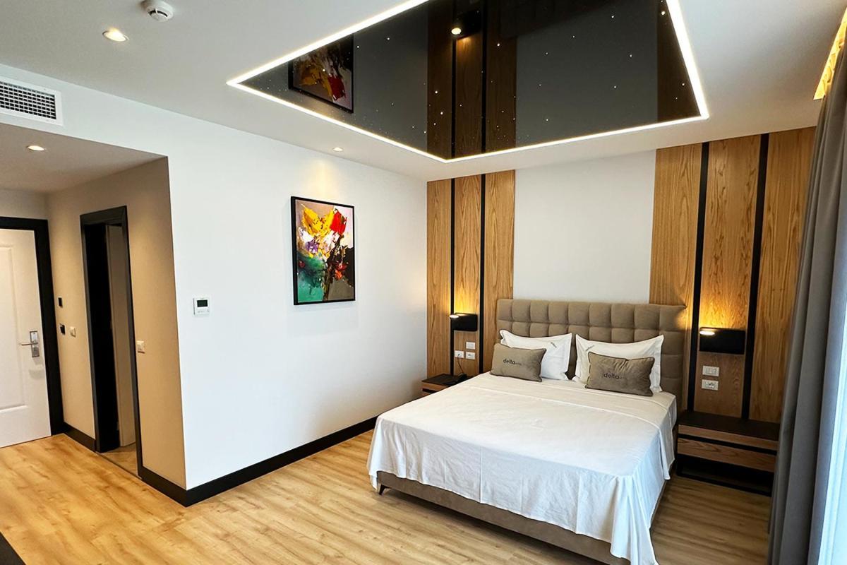 Hotel Delta Premium Durres Exterior photo